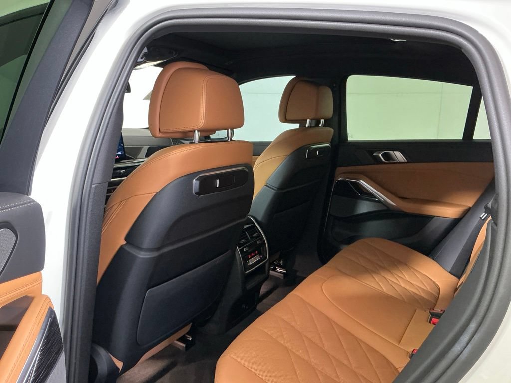 Certified 2024 BMW X6 xDrive40i w/ Premium Package AWD/4WD image 27