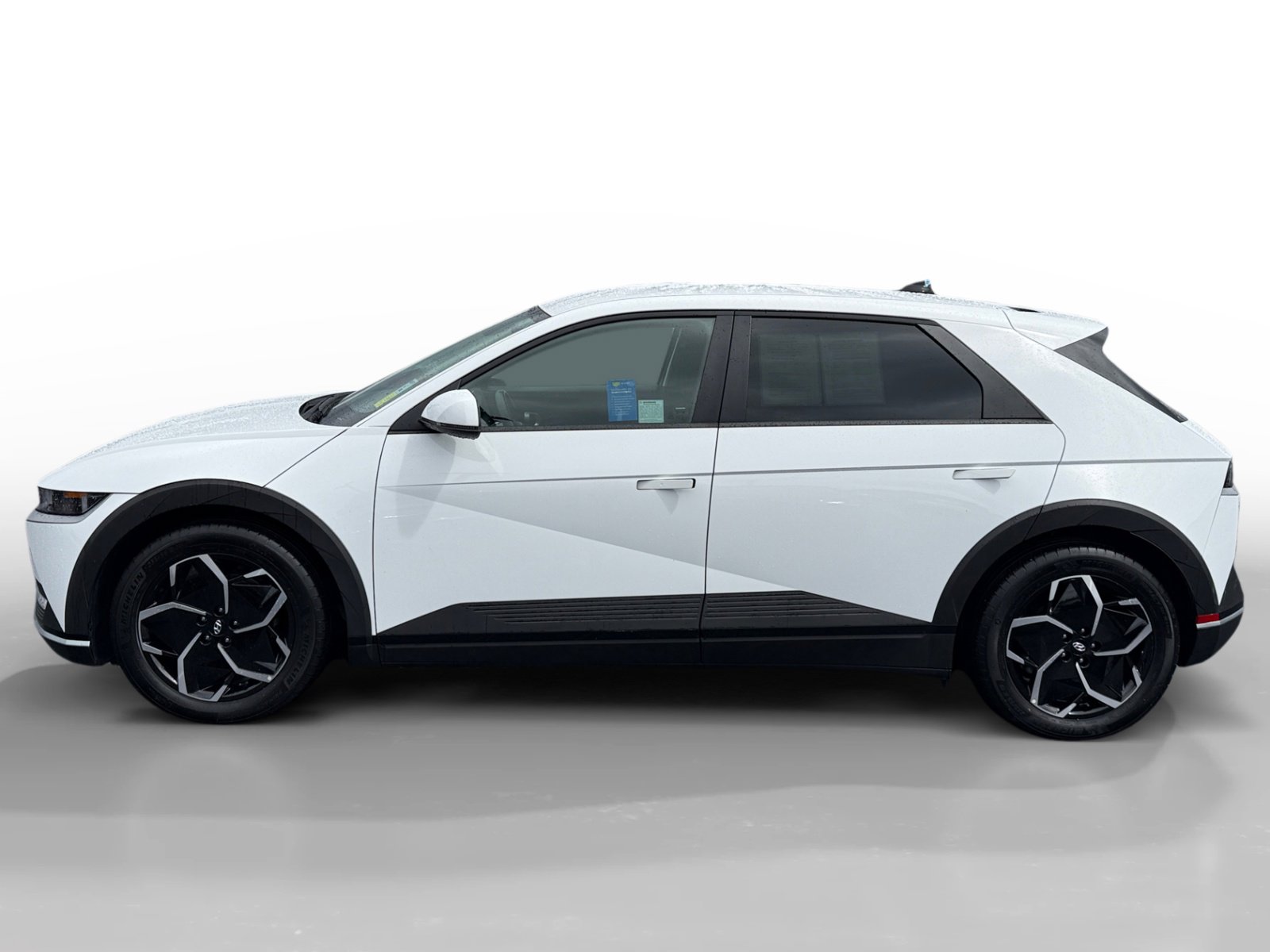 Certified 2024 Hyundai Ioniq 5 SEL image 2