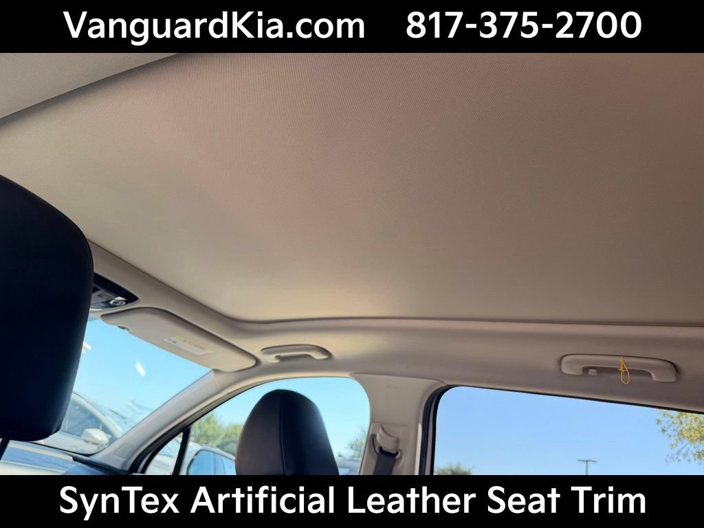 Certified 2025 Kia Sorento S w/ Panoramic Sunroof Package FWD image 26
