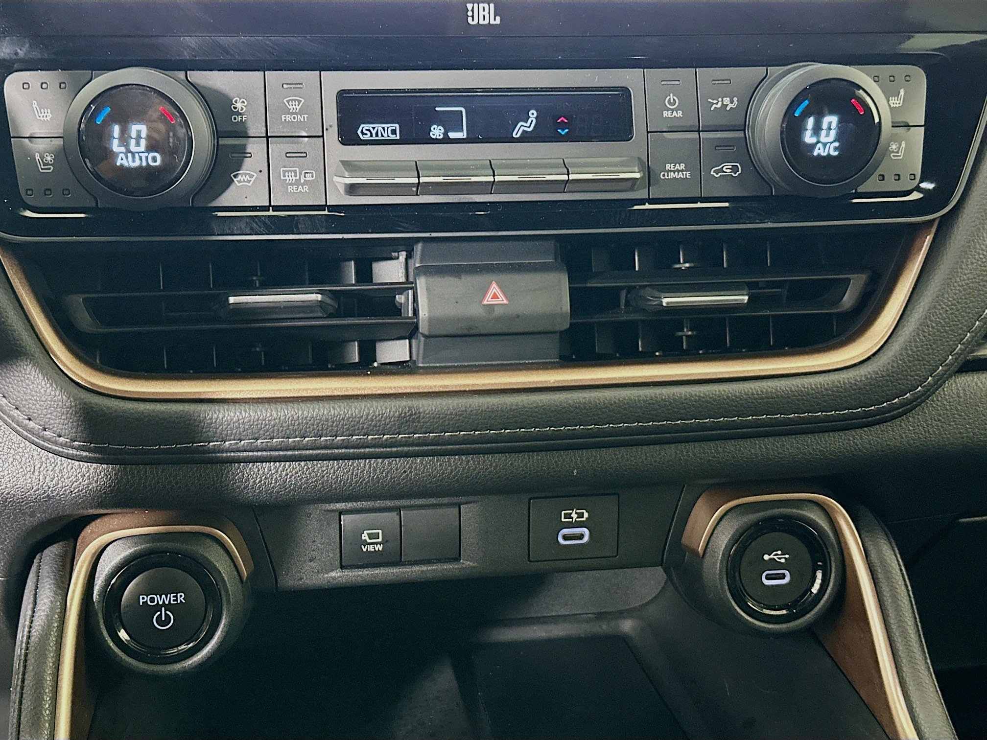 Used 2024 Toyota Grand Highlander AWD Hybrid image 23