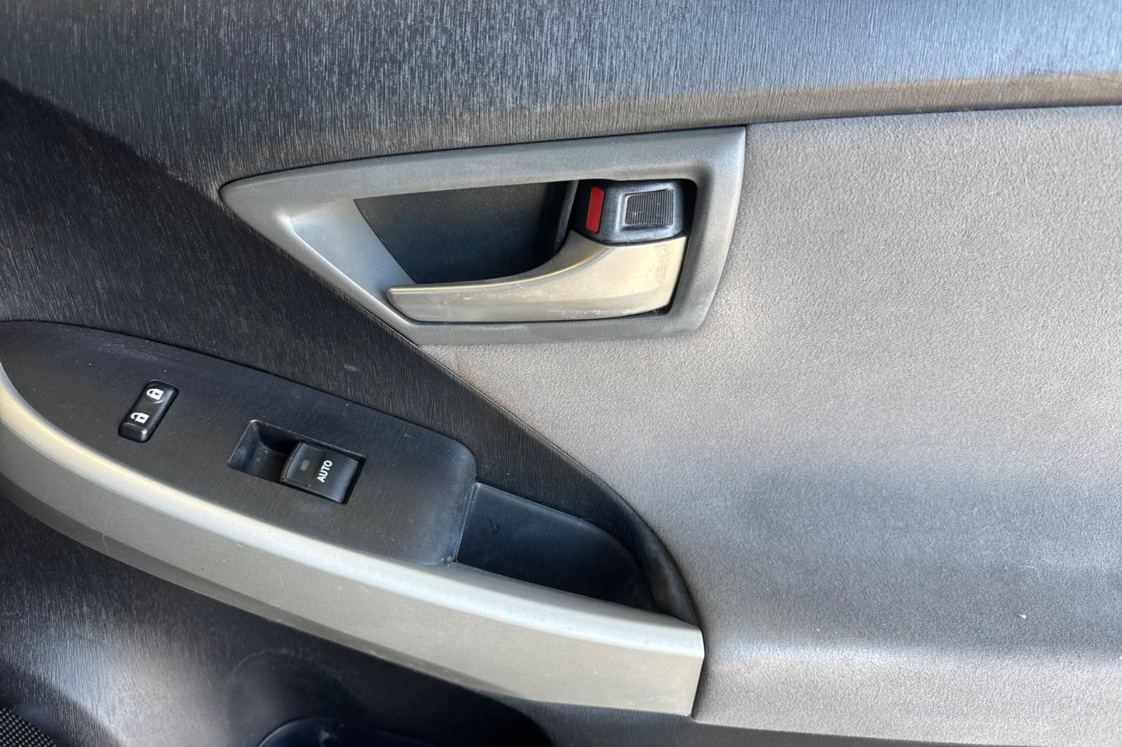 Used 2015 Toyota Prius Two FWD image 22