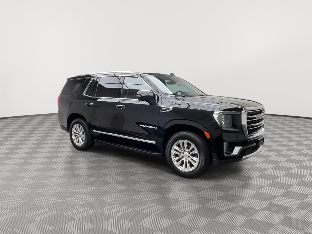 Certified 2022 GMC Yukon SLT w/ SLT Premium Package AWD/4WD image 46