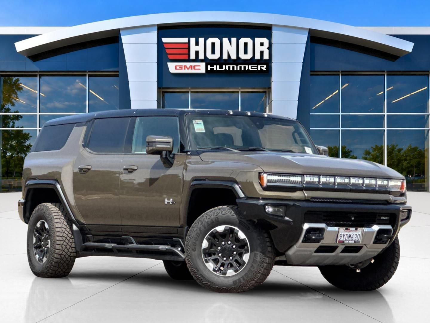 Used 2024 GMC Hummer EV 3X w/ Extreme Off-Road Package AWD/4WD image 2