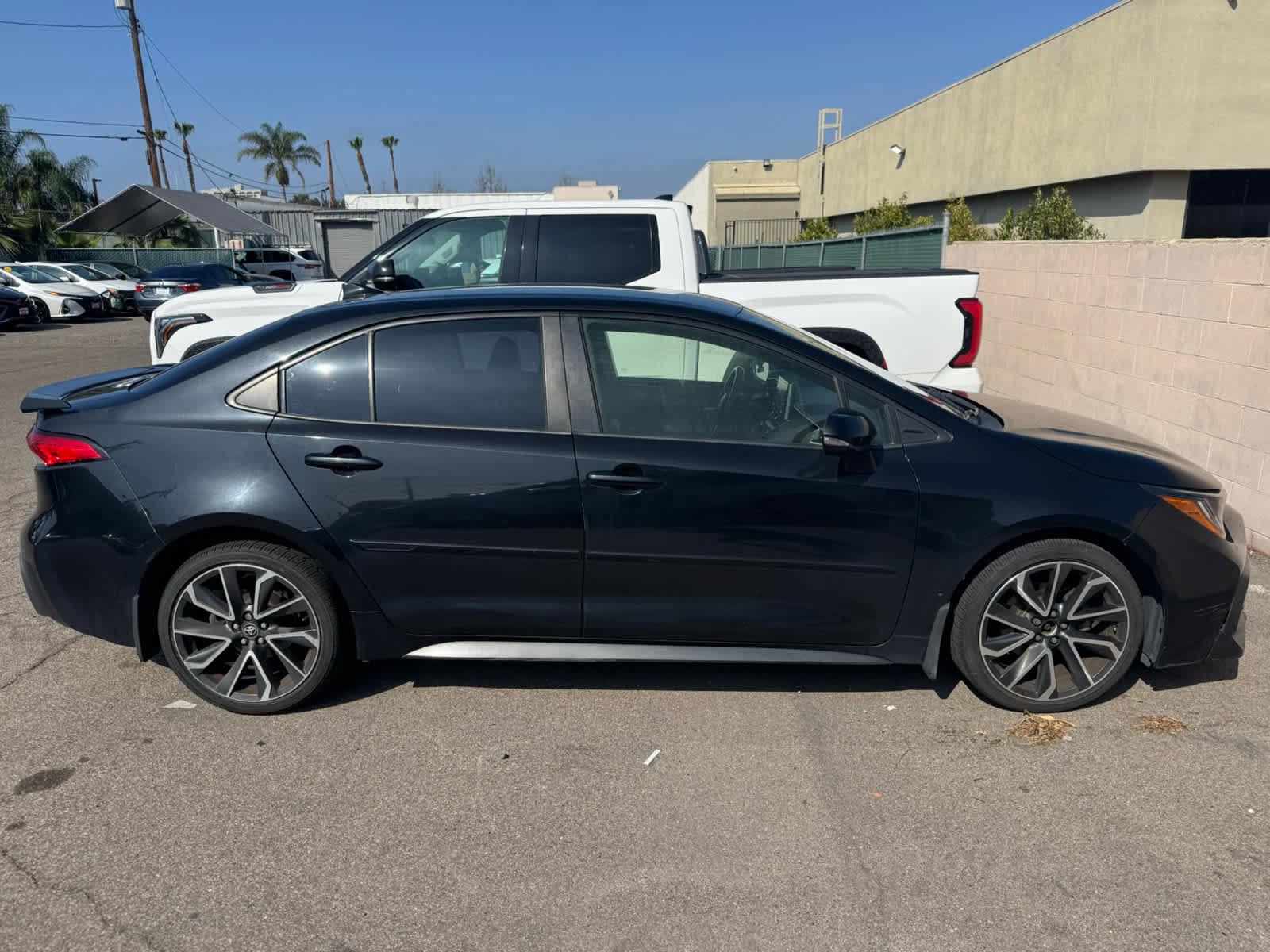Used 2021 Toyota Corolla SE image 2