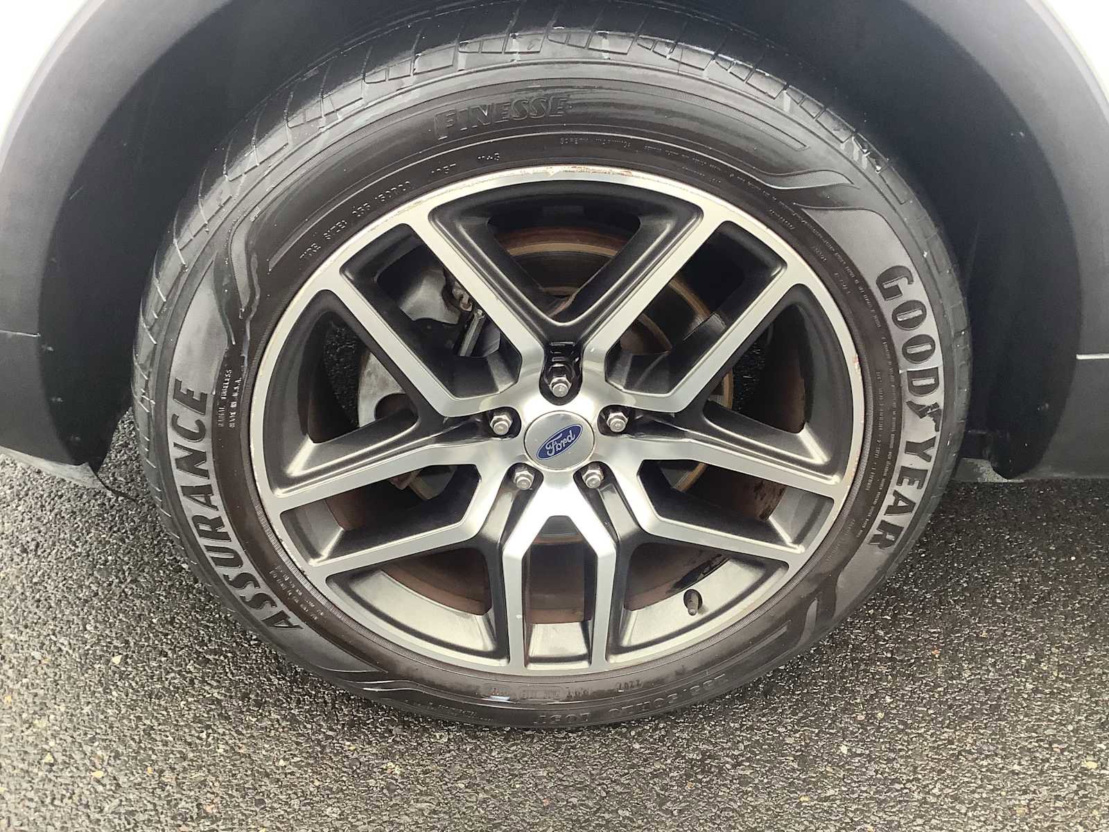 Used 2018 Ford Explorer Sport w/ Equipment Group 401A image 9