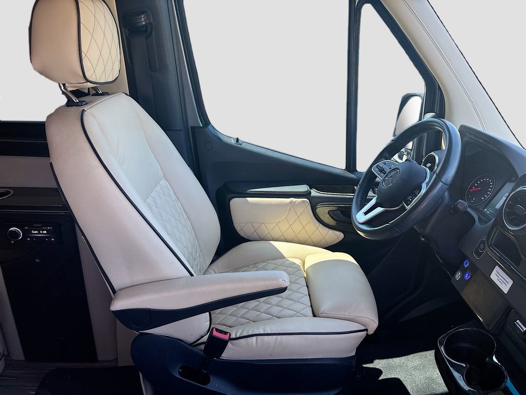 Used 2022 Mercedes-Benz Sprinter 2500 image 55