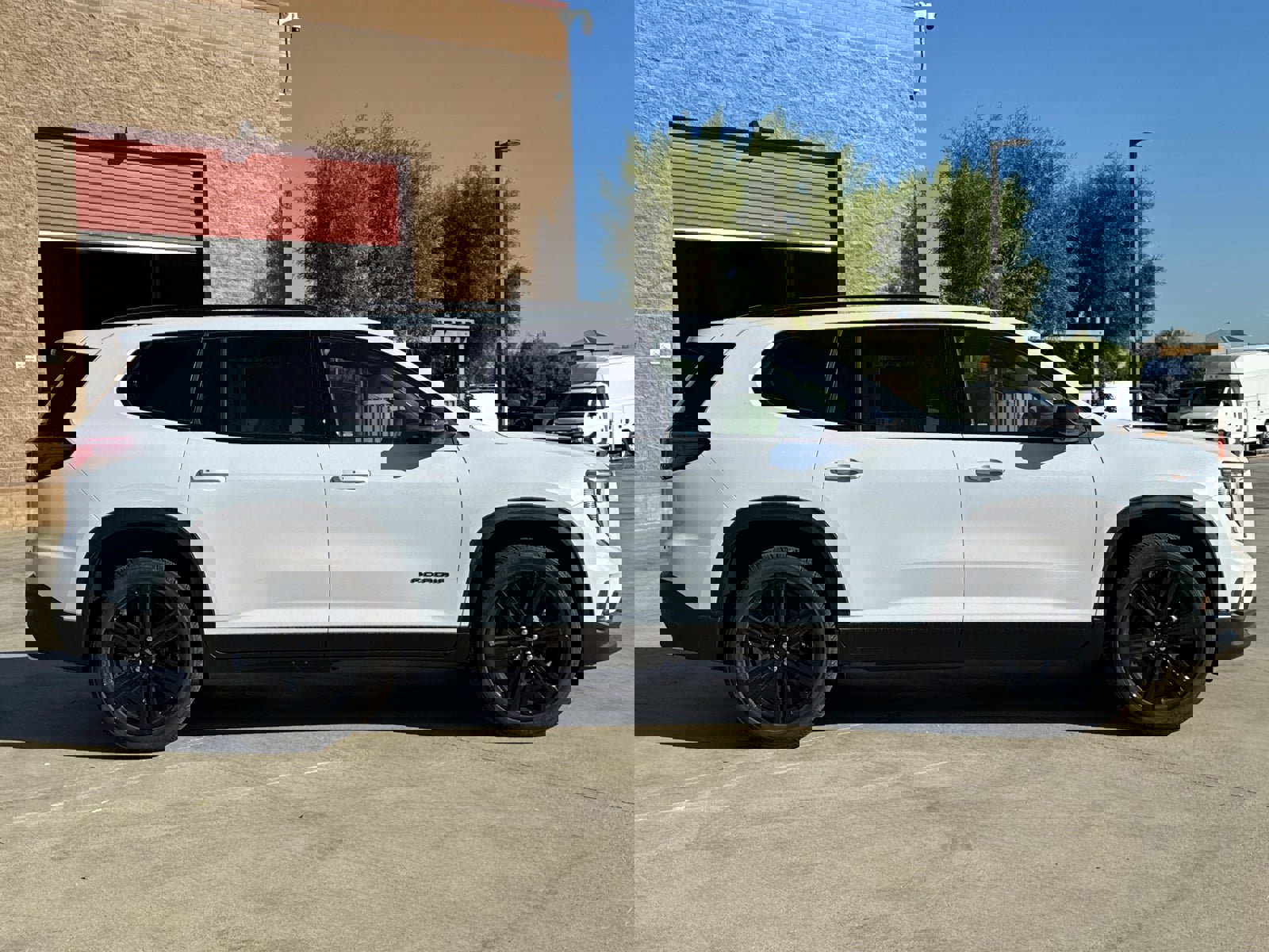 Used 2026 GMC Acadia Elevation w/ Black Edition image 7