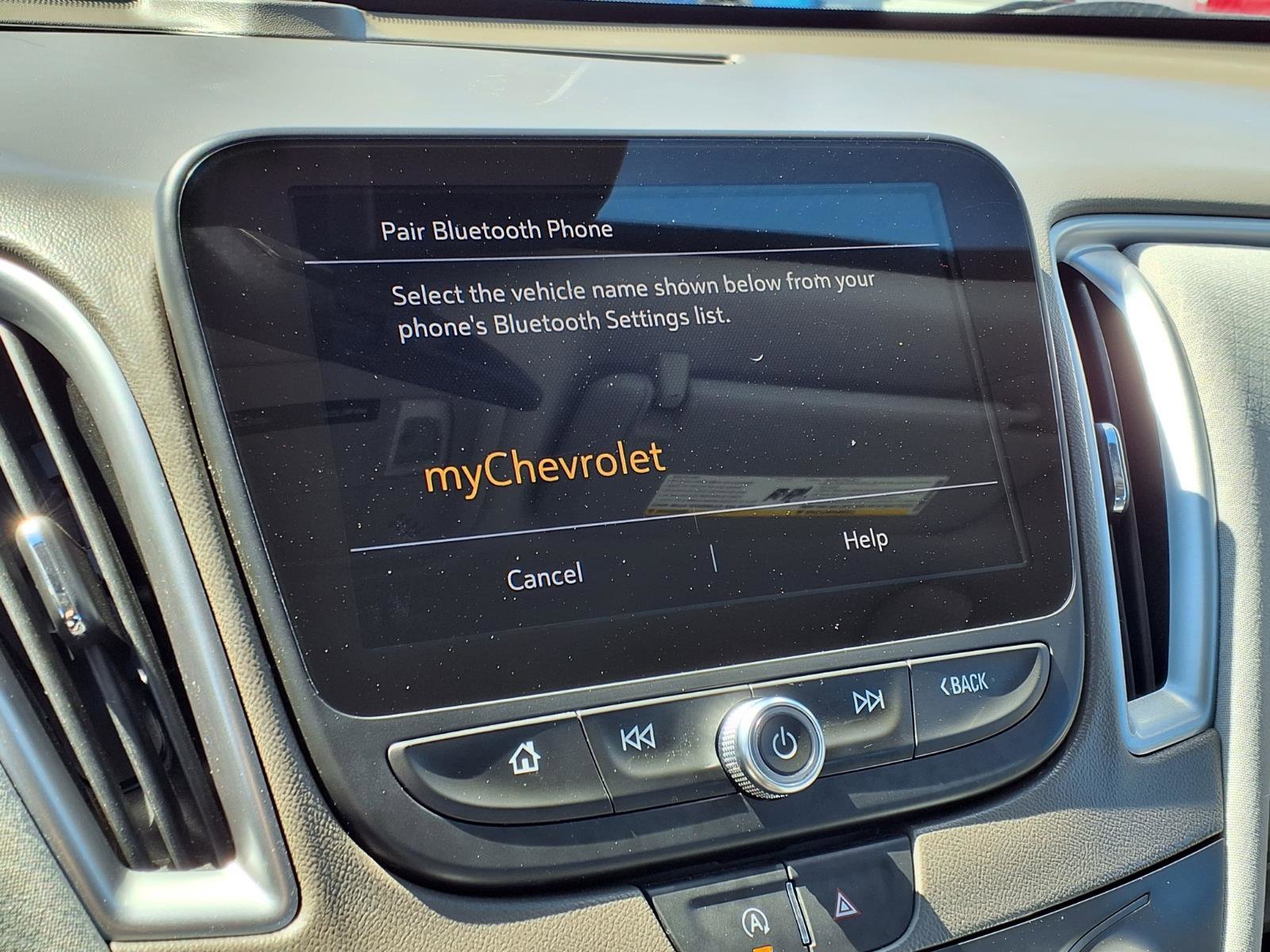 Used 2025 Chevrolet Malibu LS FWD image 6