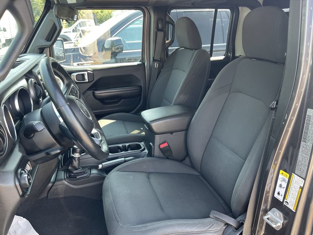 Used 2020 Jeep Gladiator Sport w/ Quick Order Package 24S AWD/4WD image 8