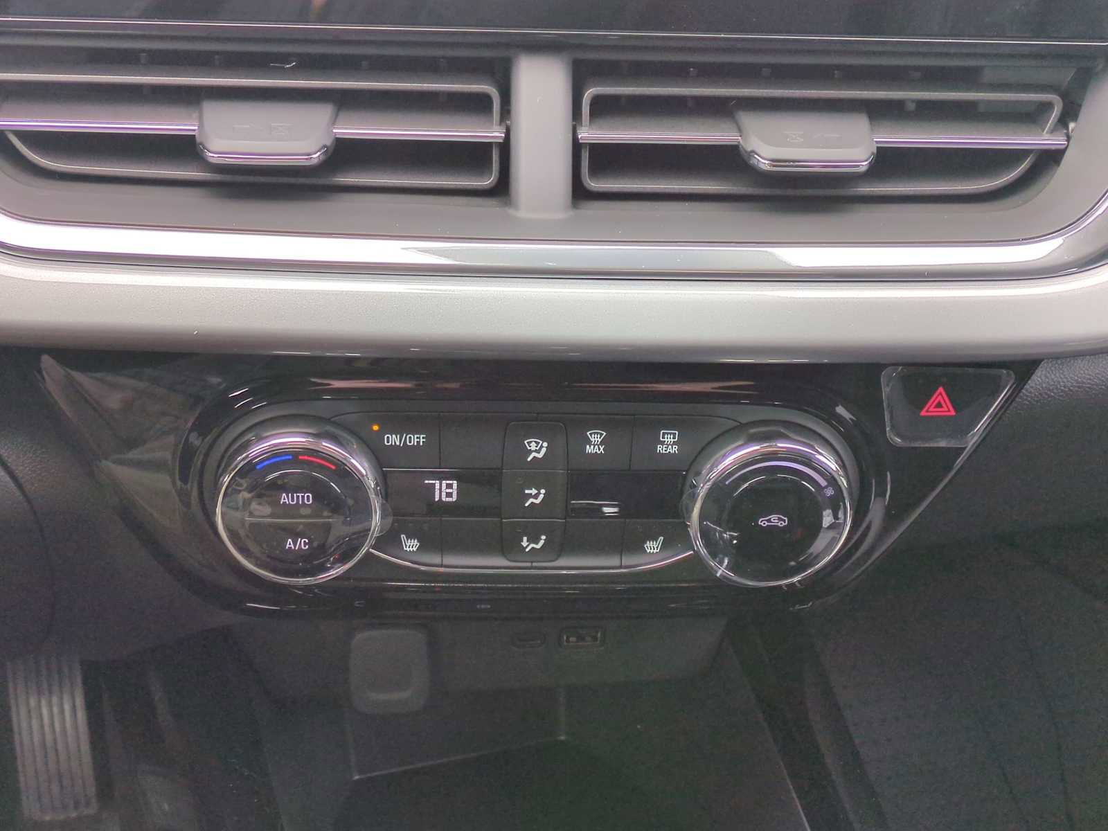 New 2026 Chevrolet Trax LT w/ Driver Confidence Package image 25