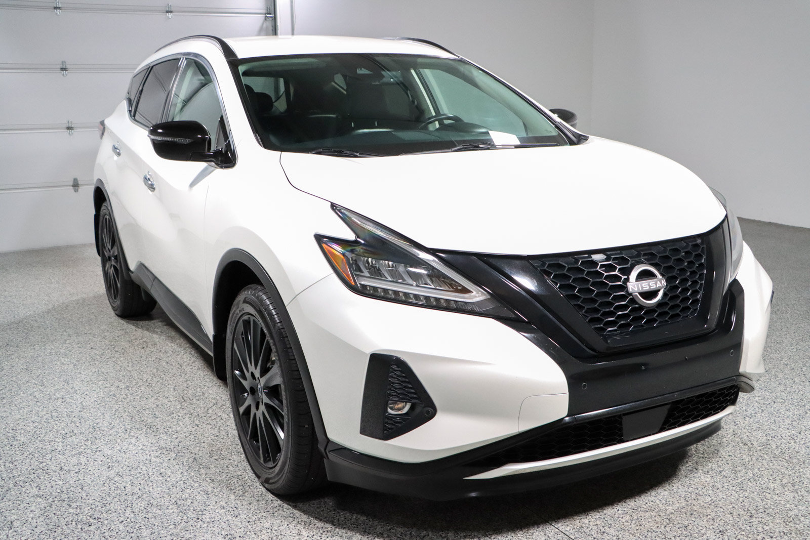 Used 2023 Nissan Murano SV w/ SV Midnight Edition Package FWD image 5