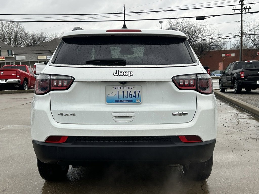 Used 2024 Jeep Compass Latitude w/ Sun and Sound Group image 7