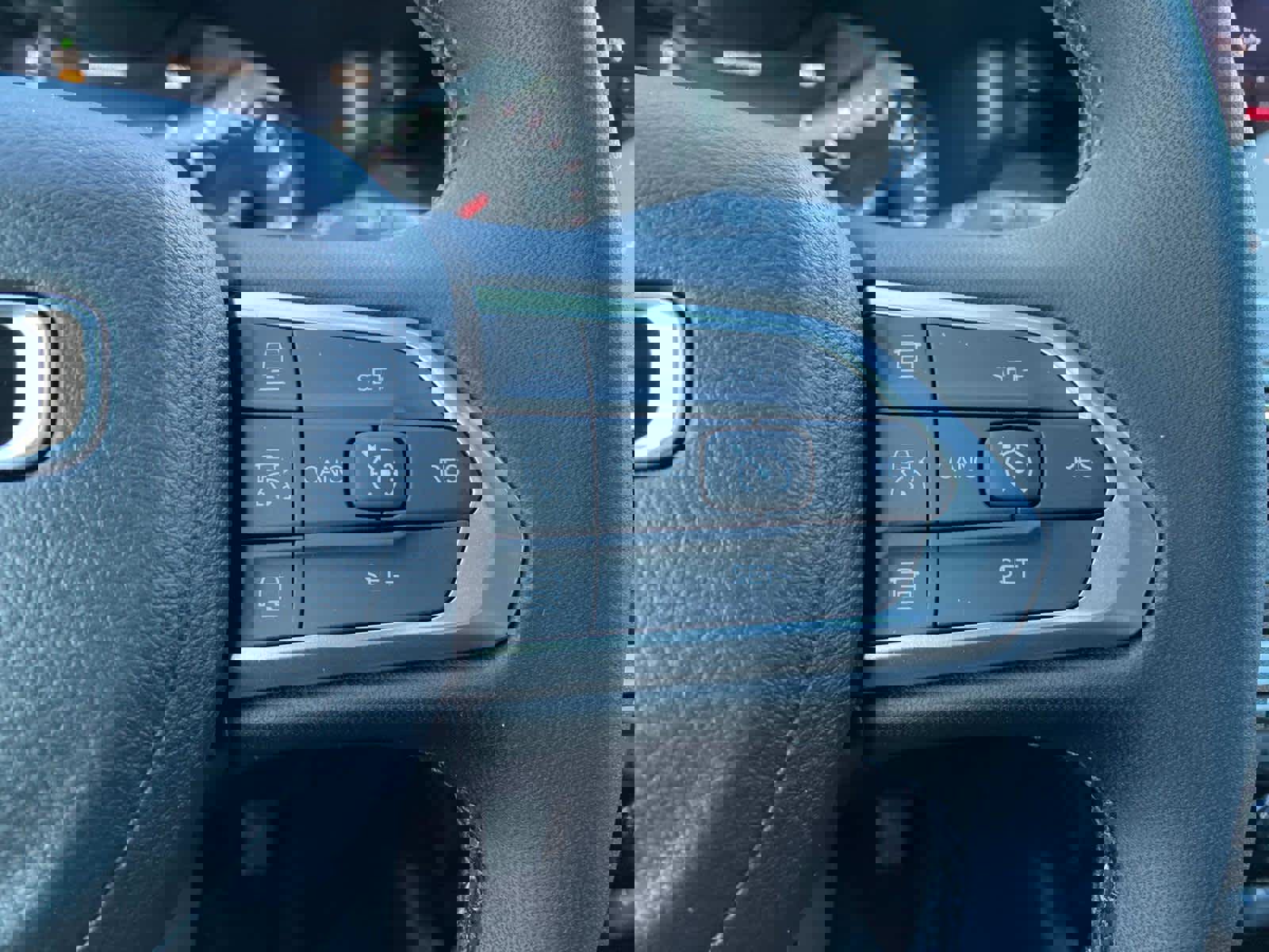 New 2026 Jeep Compass Limited image 14