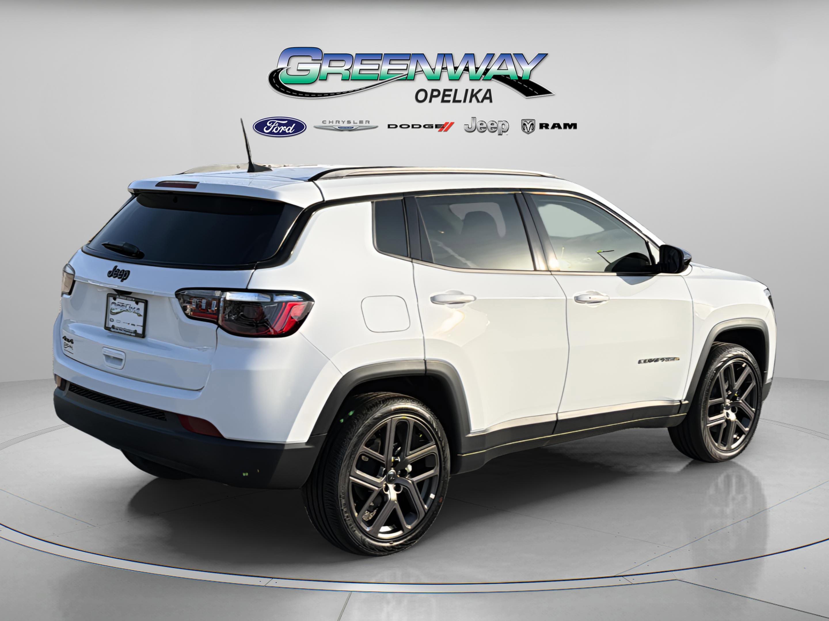 New 2026 Jeep Compass Latitude AWD/4WD image 7