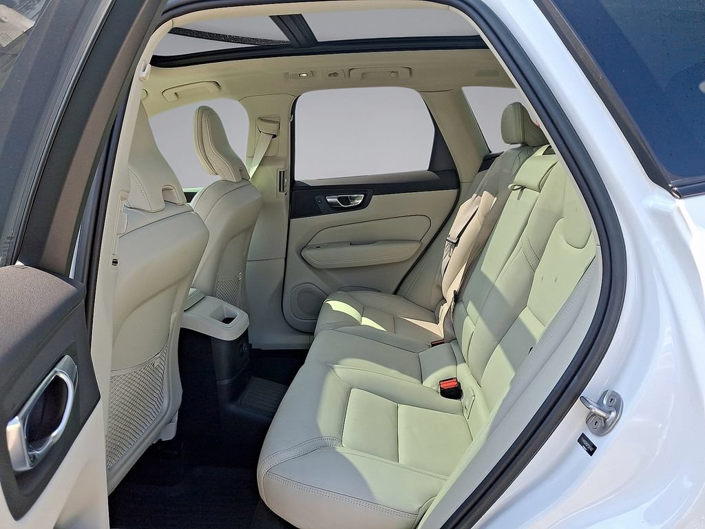 Used 2023 Volvo XC60 T8 Ultimate w/ Protection Package AWD/4WD image 26
