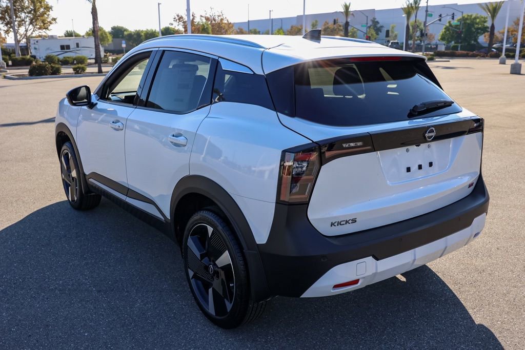 New 2026 Nissan Kicks SR image 6