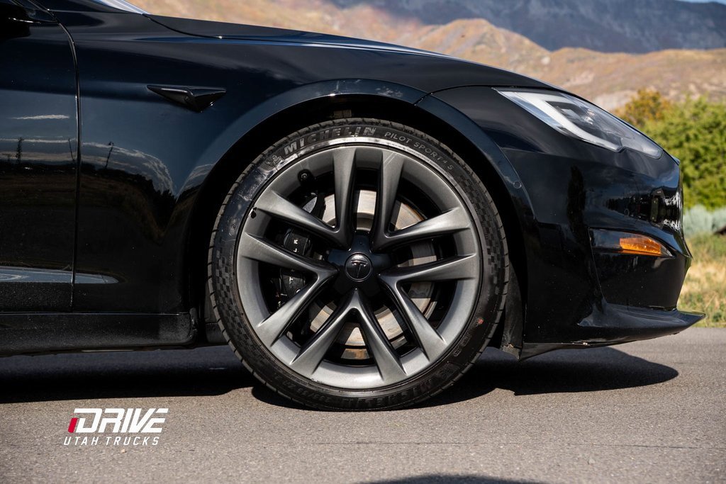 Used 2021 Tesla Model S Plaid image 6