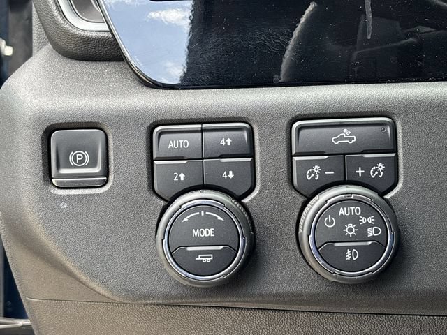 Used 2024 Chevrolet Silverado 1500 LT Trail Boss w/ Convenience Package II AWD/4WD image 23