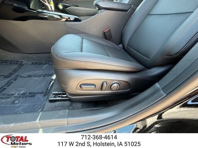New 2026 Chevrolet Trax RS w/ Driver Confidence Package FWD image 12