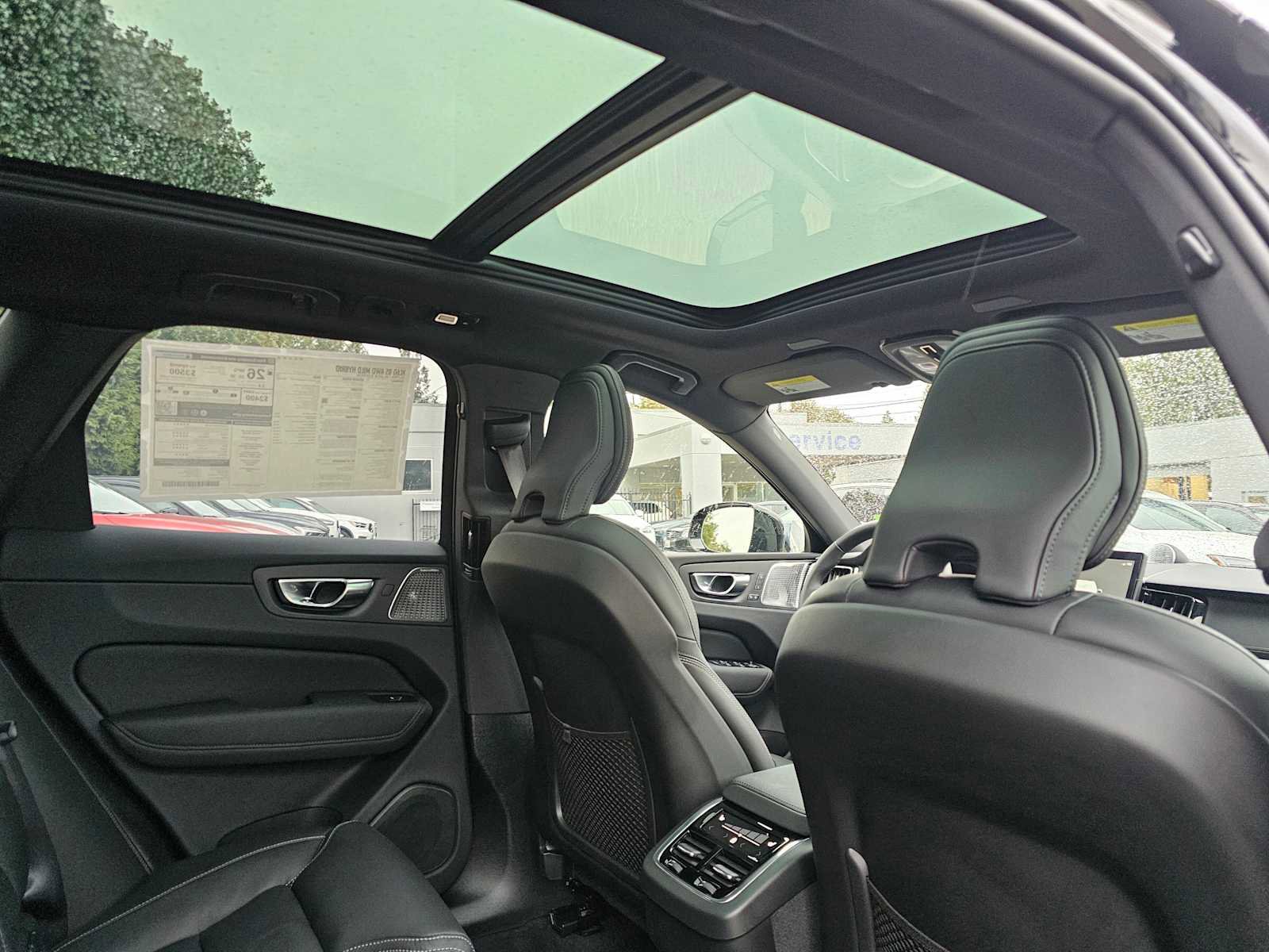 New 2026 Volvo XC60 B5 Ultra w/ Protection Package Premier image 13
