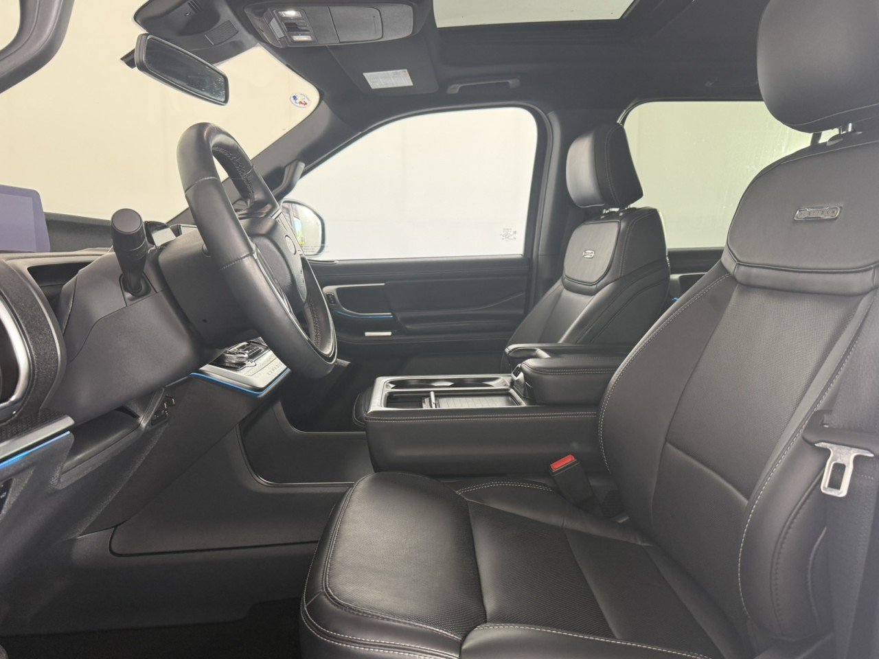 Used 2025 Ford Expedition Max Platinum w/ Stealth Appearance Package AWD/4WD image 22