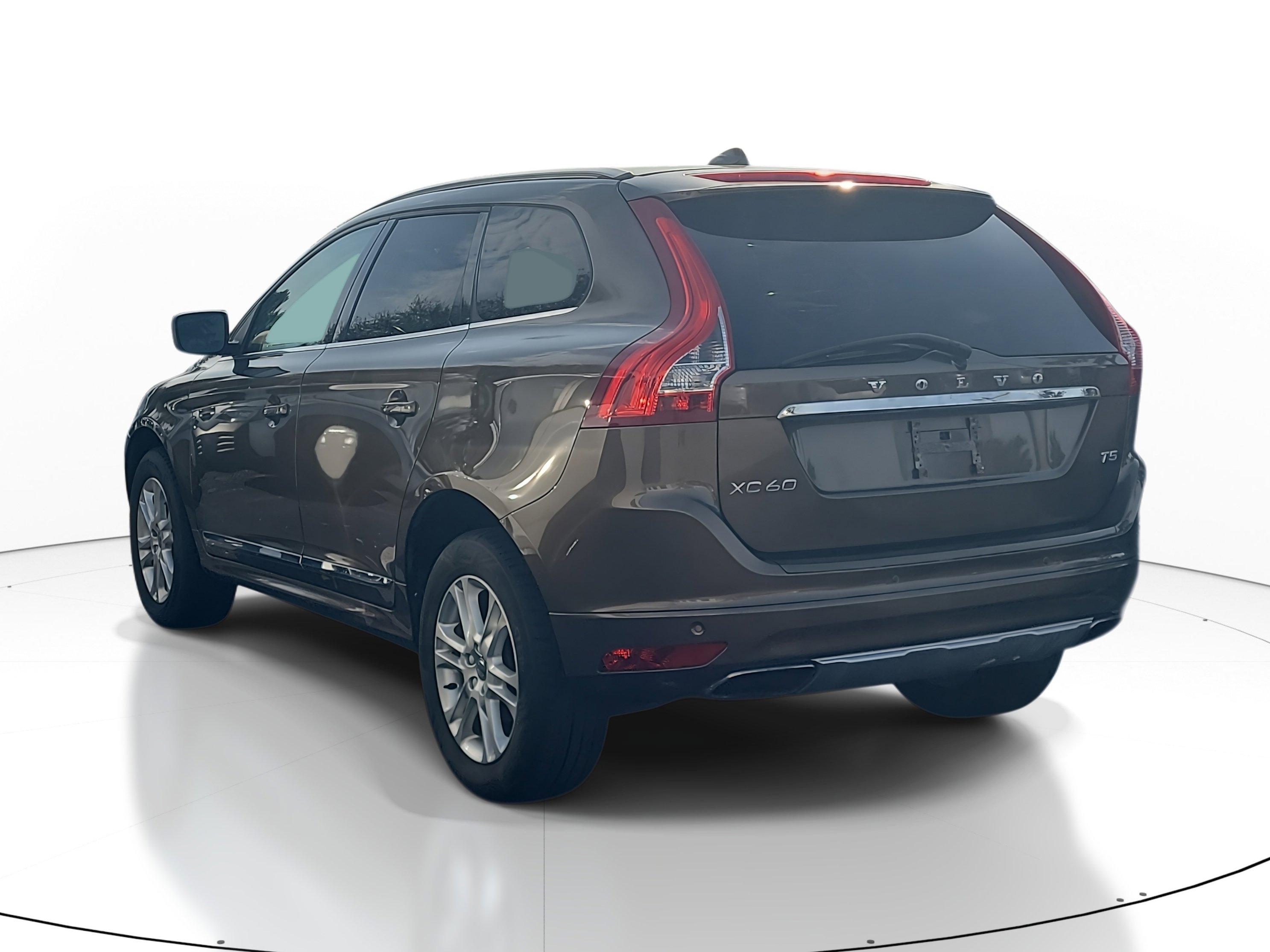 Used 2015 Volvo XC60 T5 Premier image 4