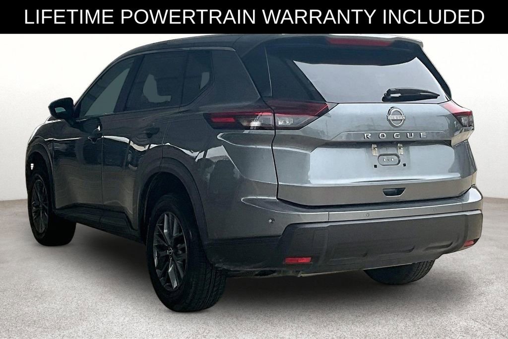 Used 2024 Nissan Rogue S FWD image 13
