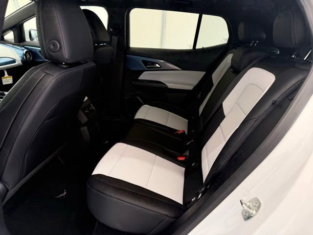 New 2026 Chevrolet Equinox EV LT w/ Convenience Package II AWD/4WD image 18