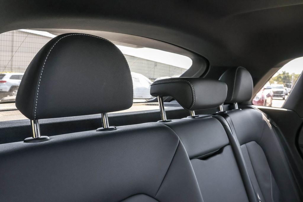 Used 2024 Audi Q3 2.0T Premium w/ Convenience Package image 53