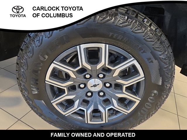 Used 2024 Chevrolet Colorado Z71 w/ Z71 Convenience Package 2 image 10
