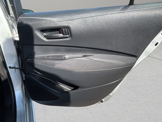 Used 2025 Toyota Corolla LE FWD image 12