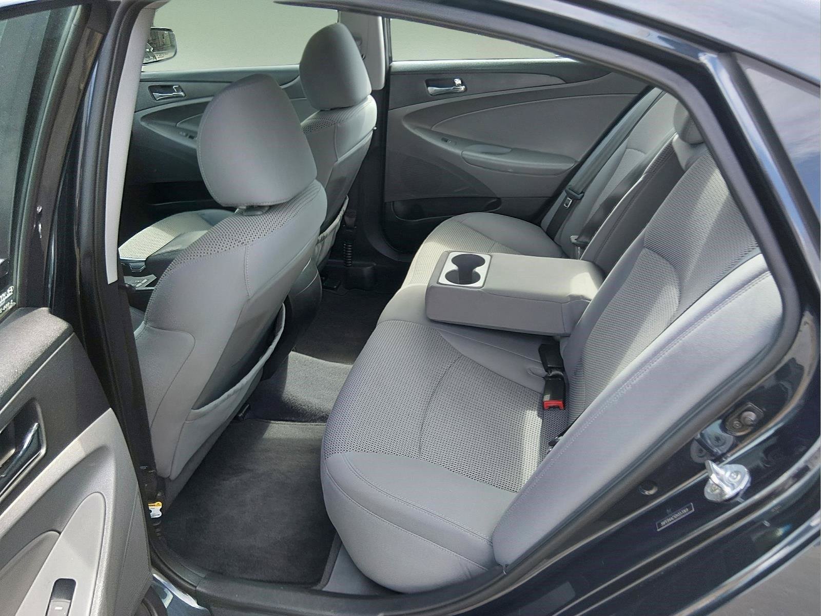 Used 2013 Hyundai Sonata GLS w/ Popular Equipment Pkg FWD image 12