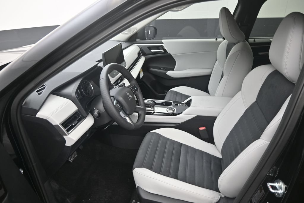 New 2026 Mitsubishi Outlander SE FWD image 10