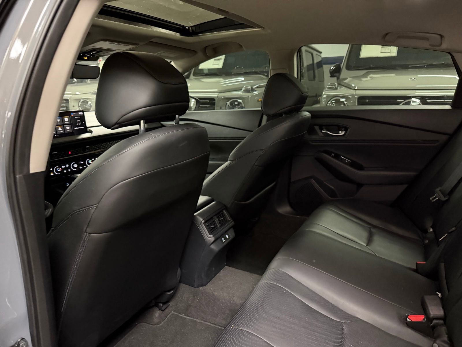 Used 2024 Honda Accord Touring image 6