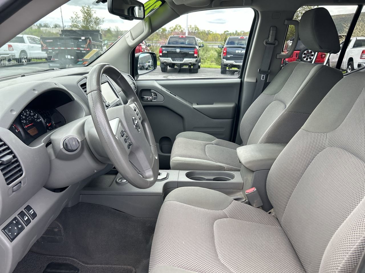Used 2020 Nissan Frontier SV AWD/4WD image 21