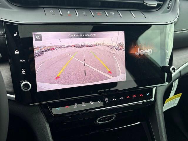 New 2026 Jeep Grand Cherokee Altitude AWD/4WD image 22