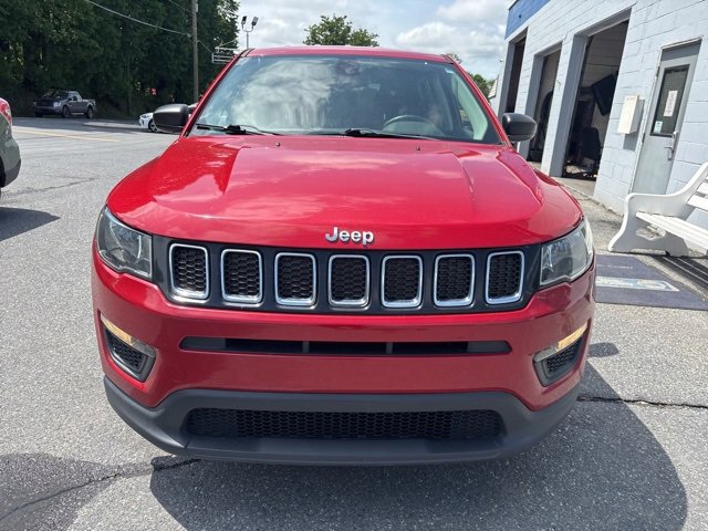 Used 2019 Jeep Compass Sport w/ Tech Group image 2