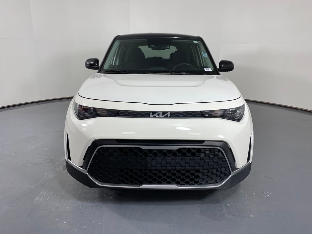 Certified 2023 Kia Soul S image 2