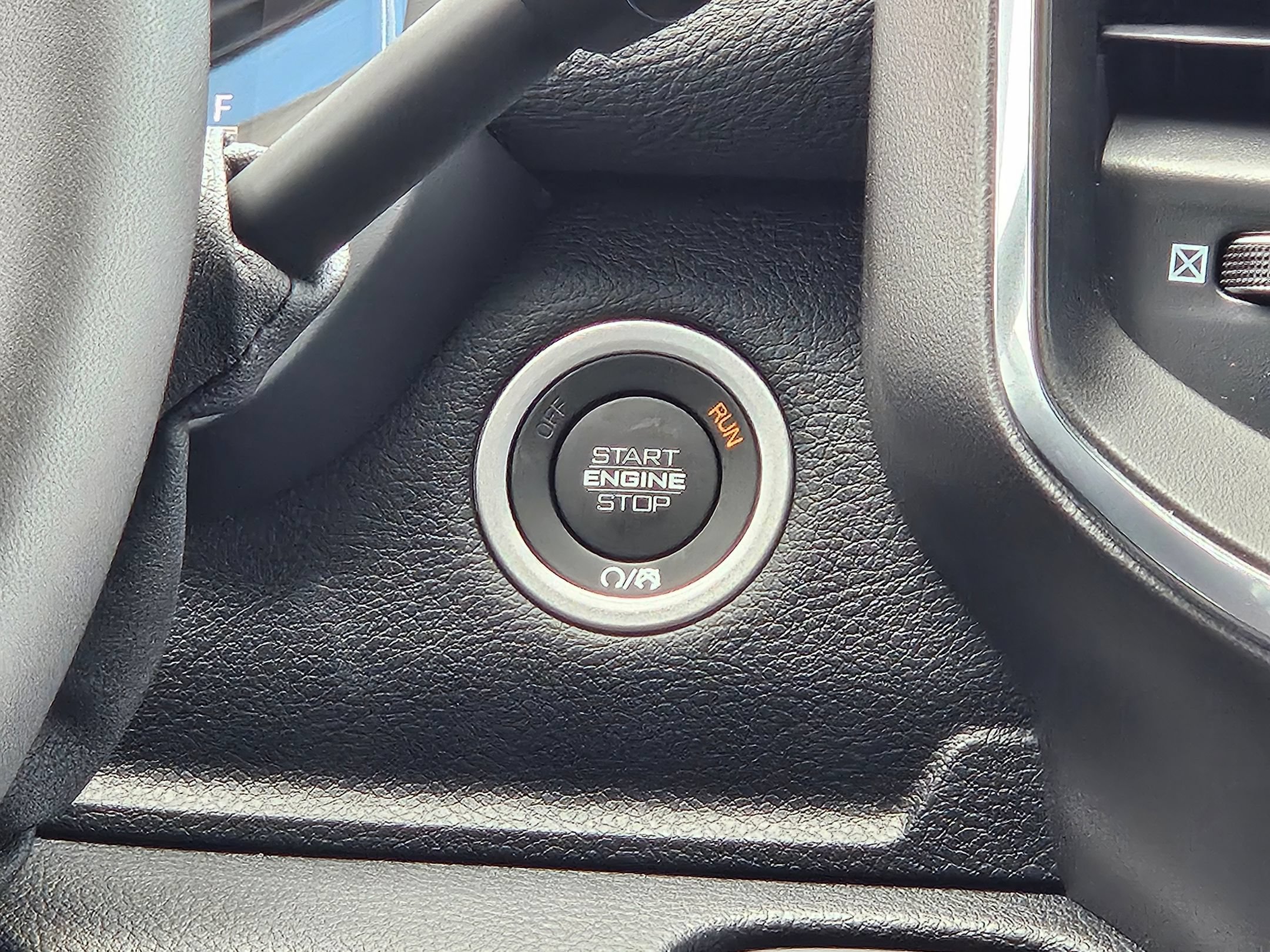New 2026 RAM 2500 Laramie w/ Night Edition AWD/4WD image 13