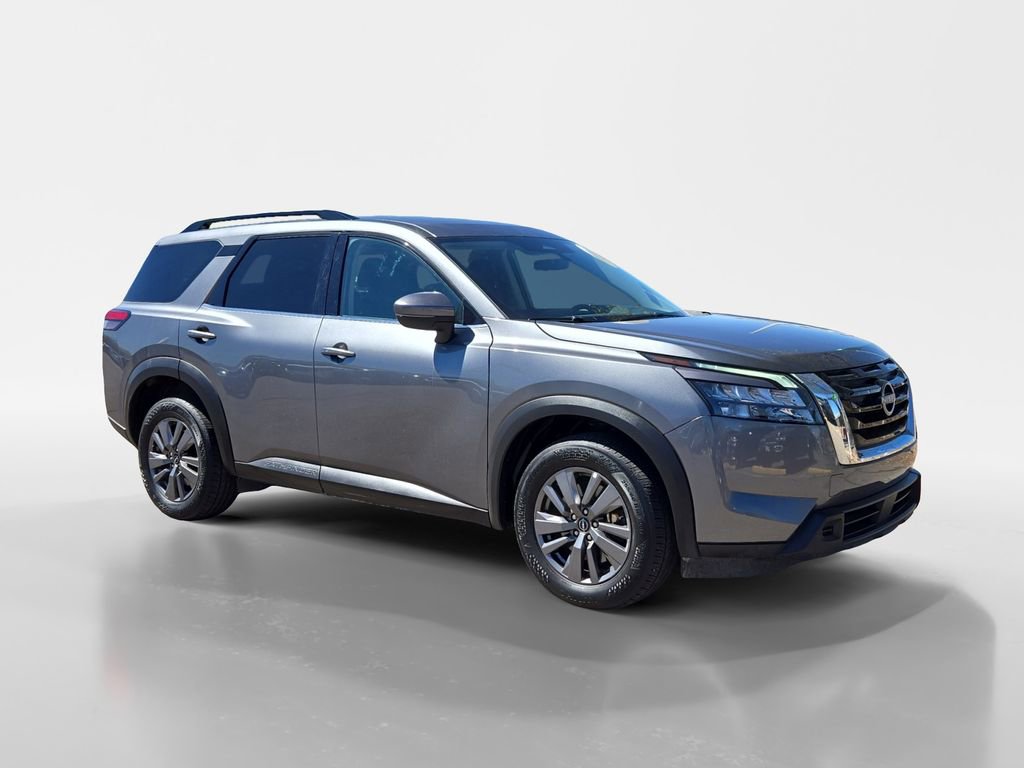 Used 2024 Nissan Pathfinder SV image 8