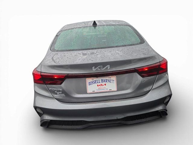 Used 2024 Kia Forte LXS w/ LXS Technology Package image 16