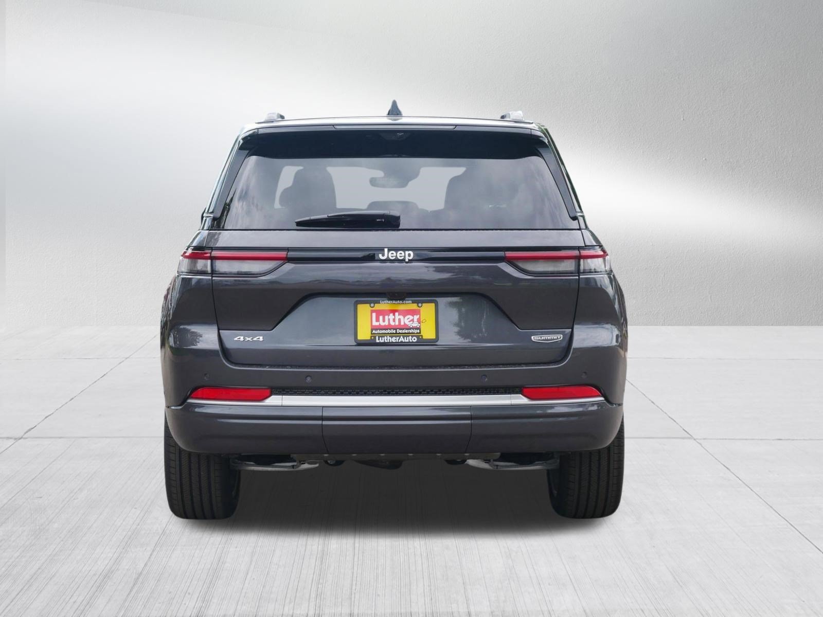 New 2026 Jeep Grand Cherokee Summit AWD/4WD image 6