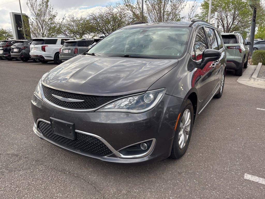 Used 2017 Chrysler Pacifica Touring-L image 20