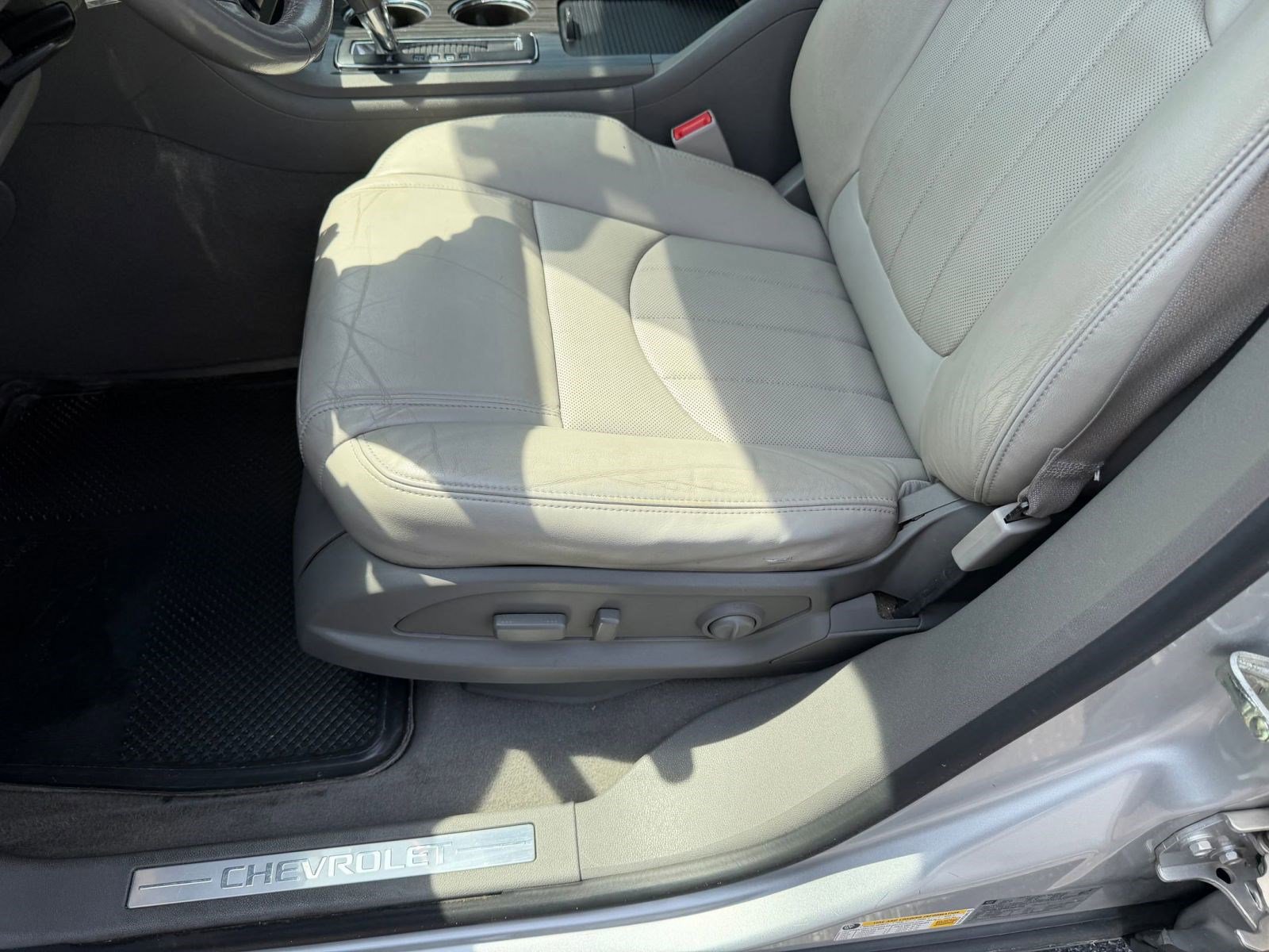 Used 2013 Chevrolet Traverse LTZ FWD image 13