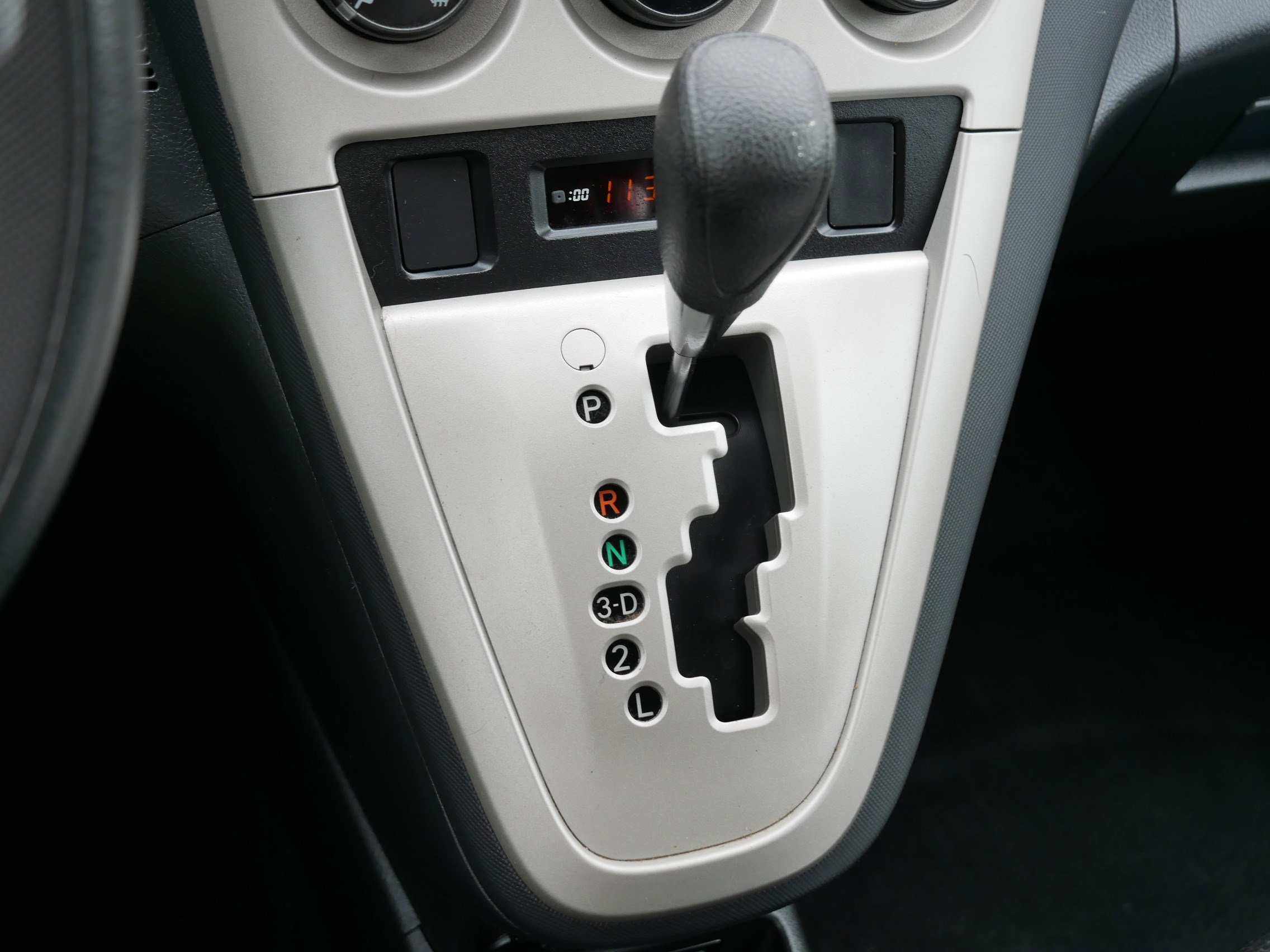 Used 2011 Toyota Matrix FWD image 24