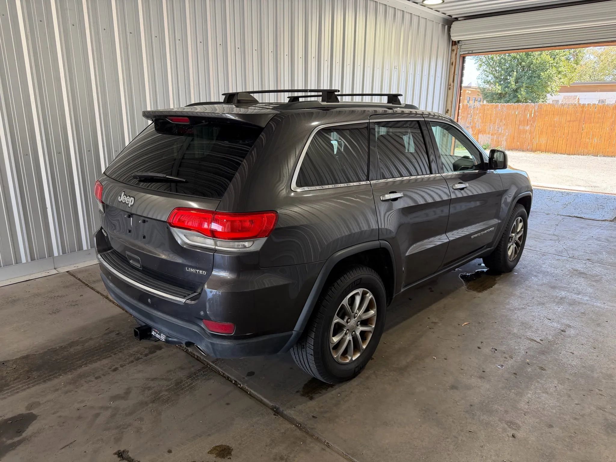 Used 2015 Jeep Grand Cherokee Limited AWD/4WD image 5