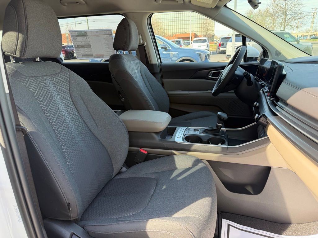 New 2026 Kia Carnival LX FWD image 12