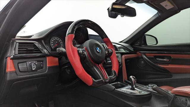 Used 2015 BMW M4 Convertible image 19