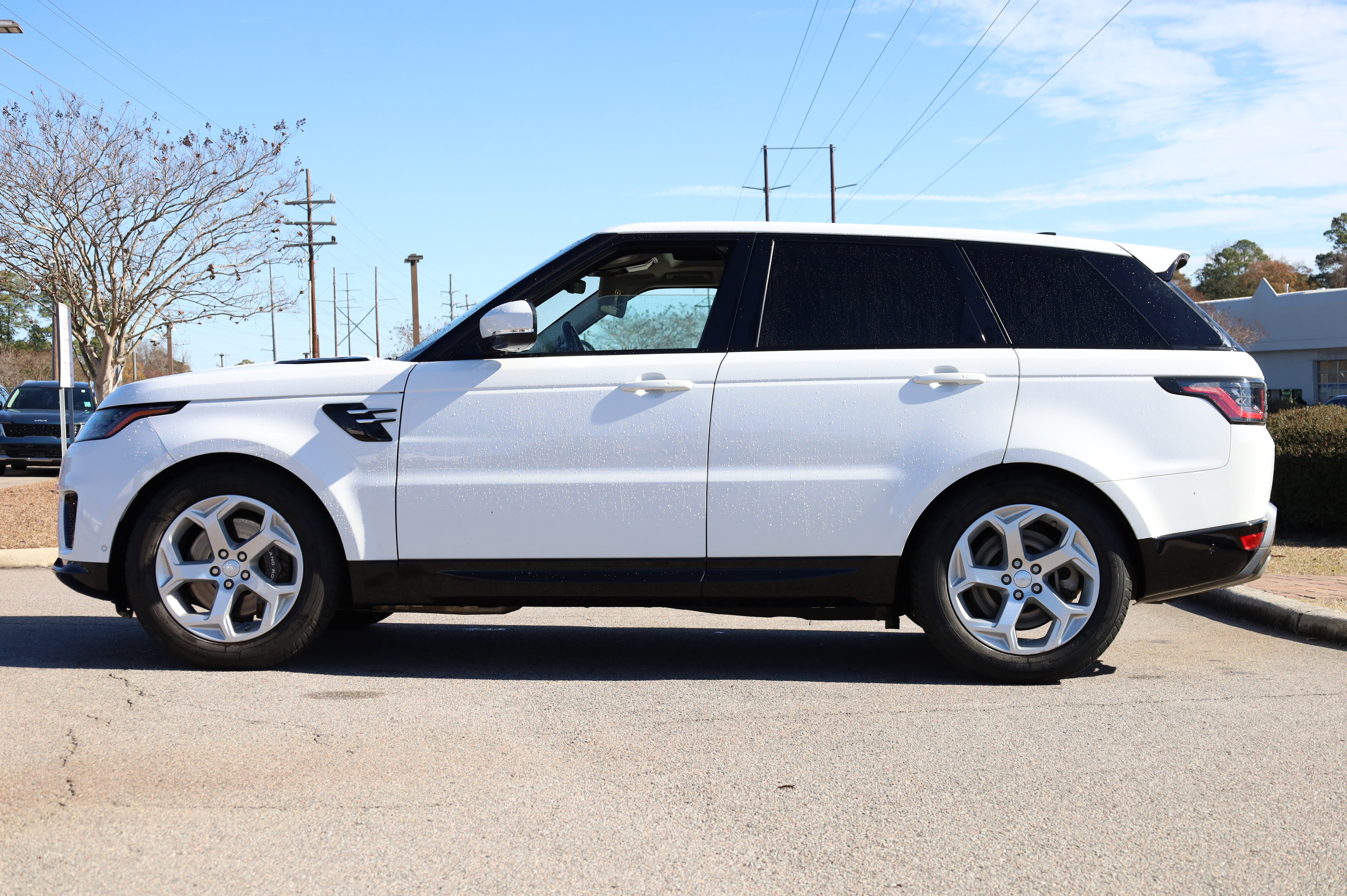 Used 2018 Land Rover Range Rover Sport Supercharged image 2