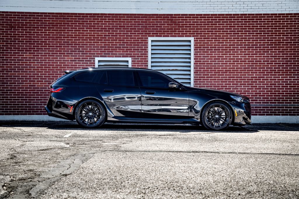 New 2026 BMW M5 Touring AWD/4WD image 8
